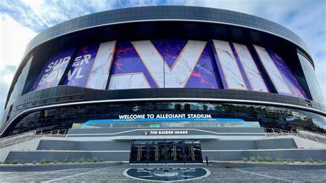 How Las Vegas became a Super Bowl host and American sports .